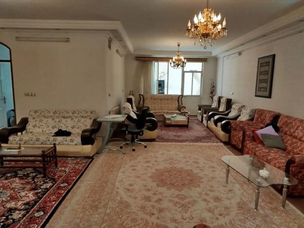 فروش واحد ۱۴۴ متری _ ۳ خواب _ بهارستان زیباشهر