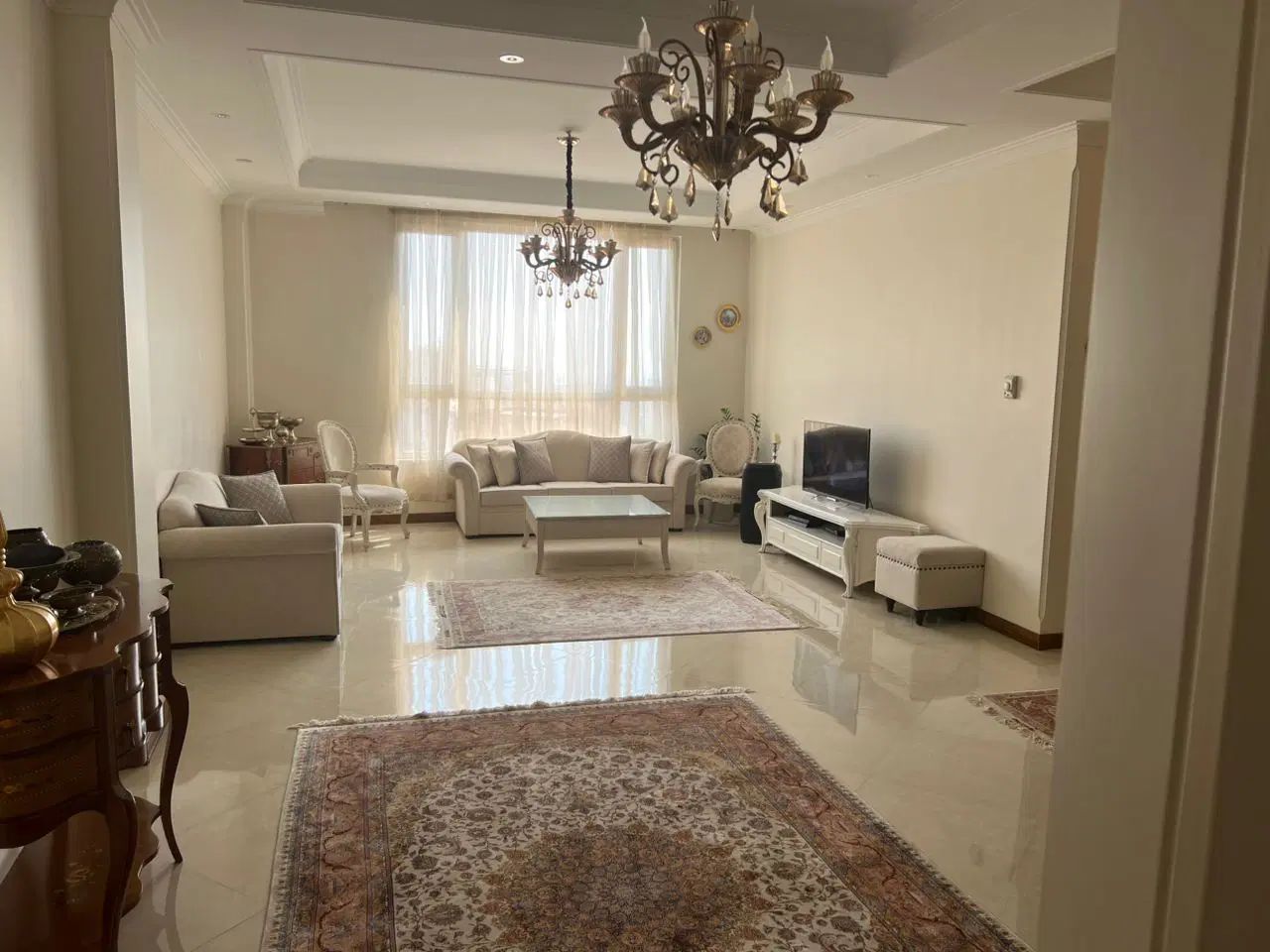 اراج ۱۱۰ متر _فول مشاعات_ فروشنده واقعی