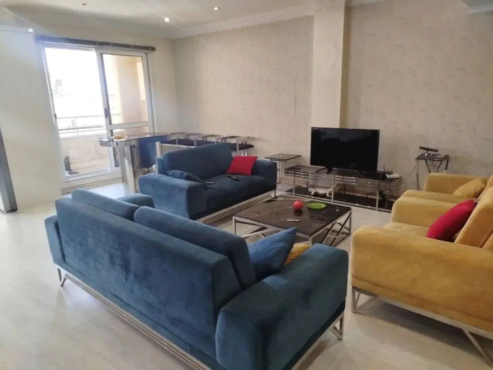 زعفرانیه 94 متر 2خوابه (حتی مجرد)