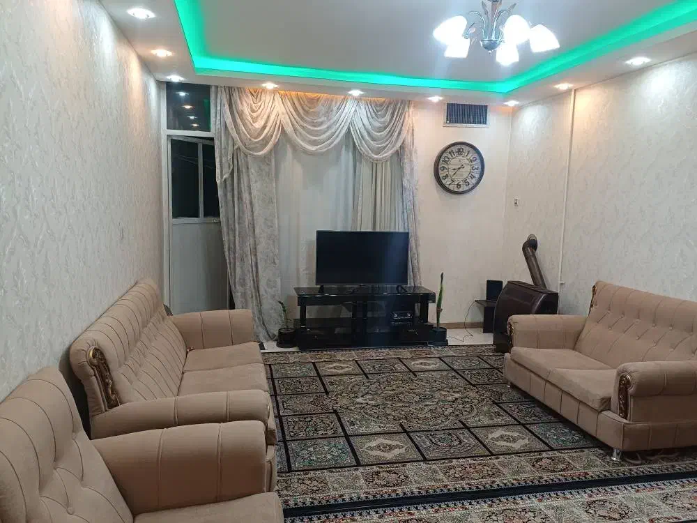 فروش یک واحد اپارتمان در صدرا