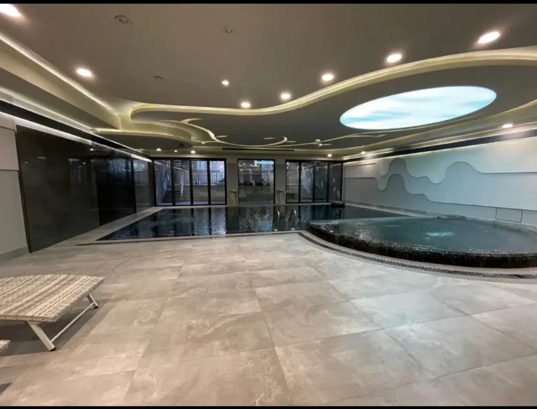 نیاوران فرمانیه 400متر همراه با سوئیت مجزا برج