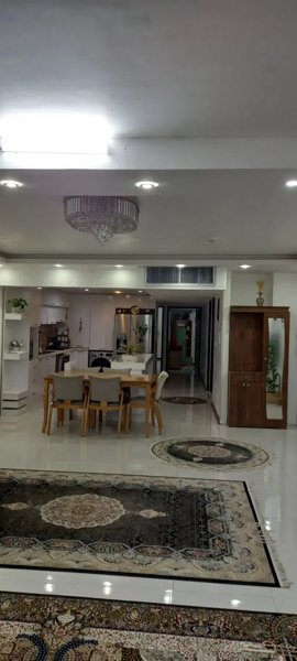 آپارتمان ۱۷۰ متر سه خواب خیابان منوچهری