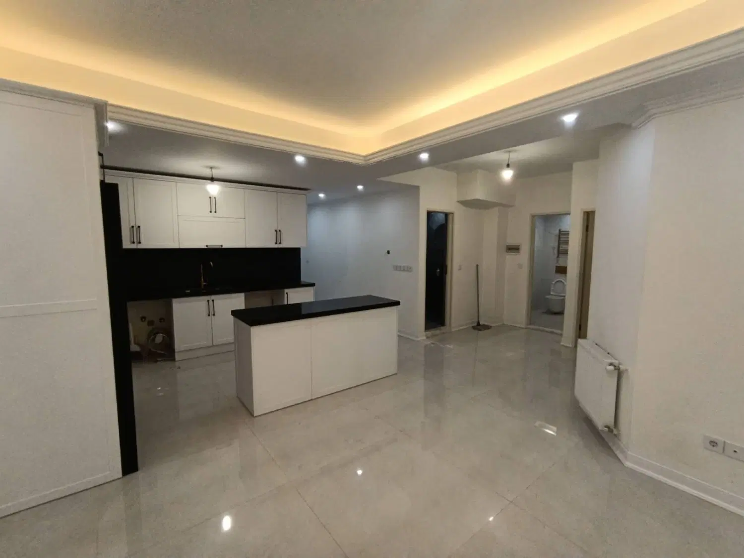 95متر_۲خواب_ تاپ لوکیشن _شرق مرزداران_کلید نخورده
