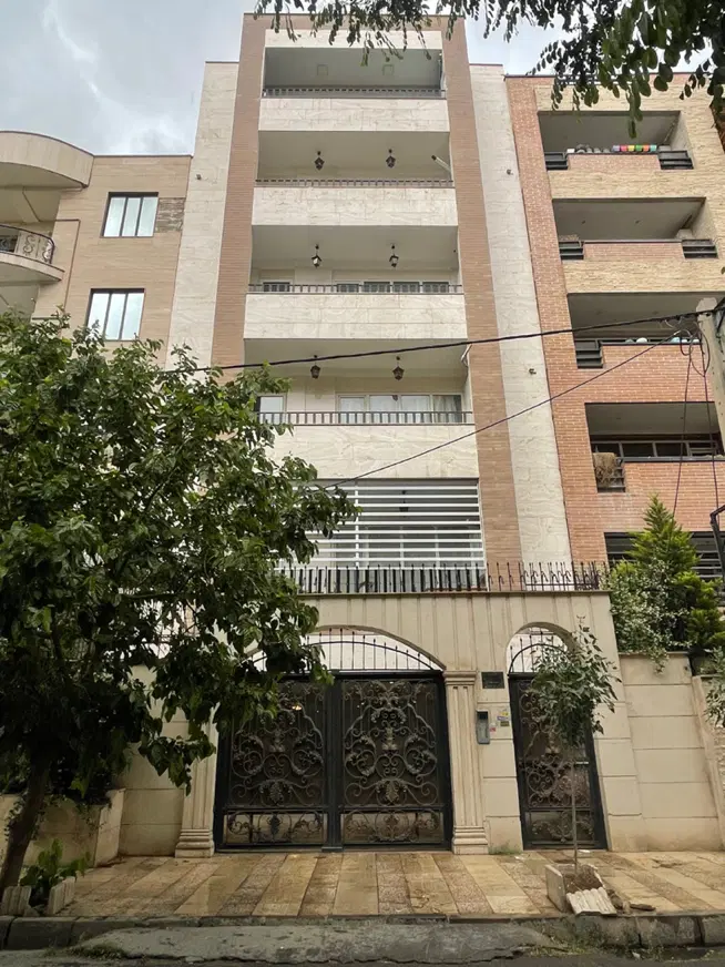۱۳۳ متر تکواحدی ۲ خواب کوی زنبق (مهرشهر)