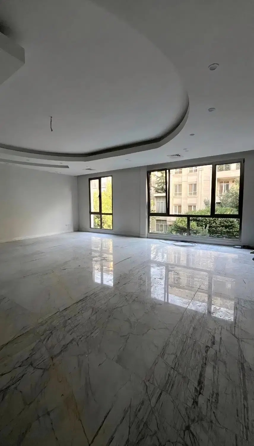 آپارتمان ۱۰۰ متری رو به افتاب