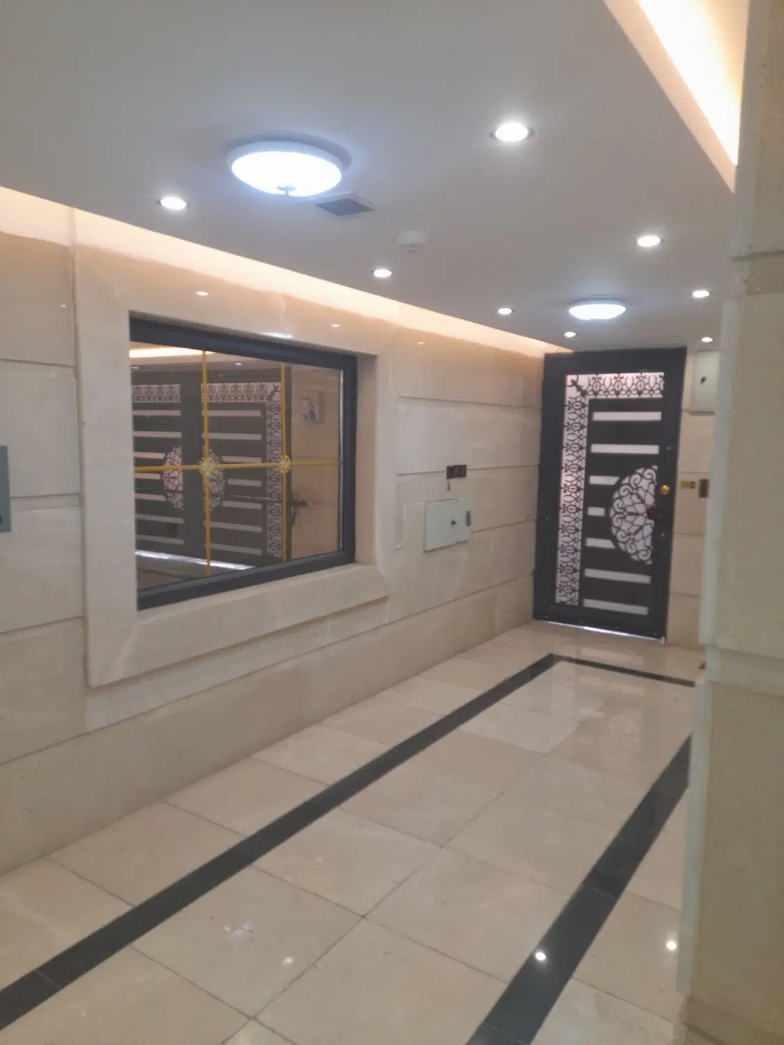 اپارتمان۱۱۱مترغرب باقری