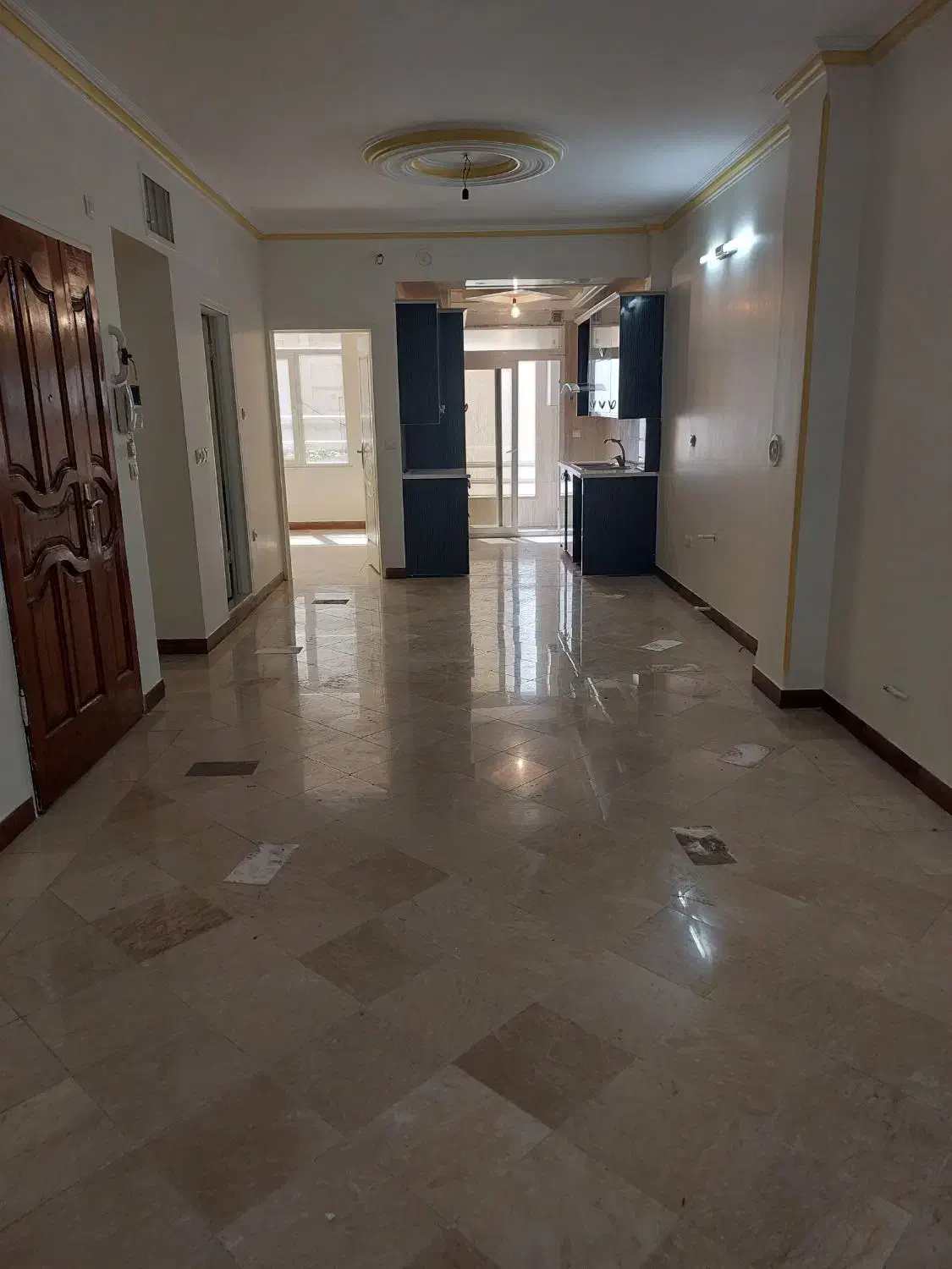 ۶۰متری پیروزی تک واحدی دریاباری