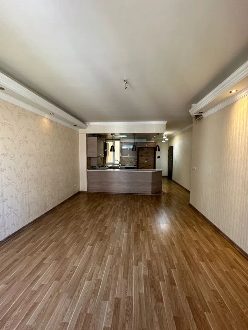۸۱ متر ۲ خوابه نزدیک بوستان گفتگو