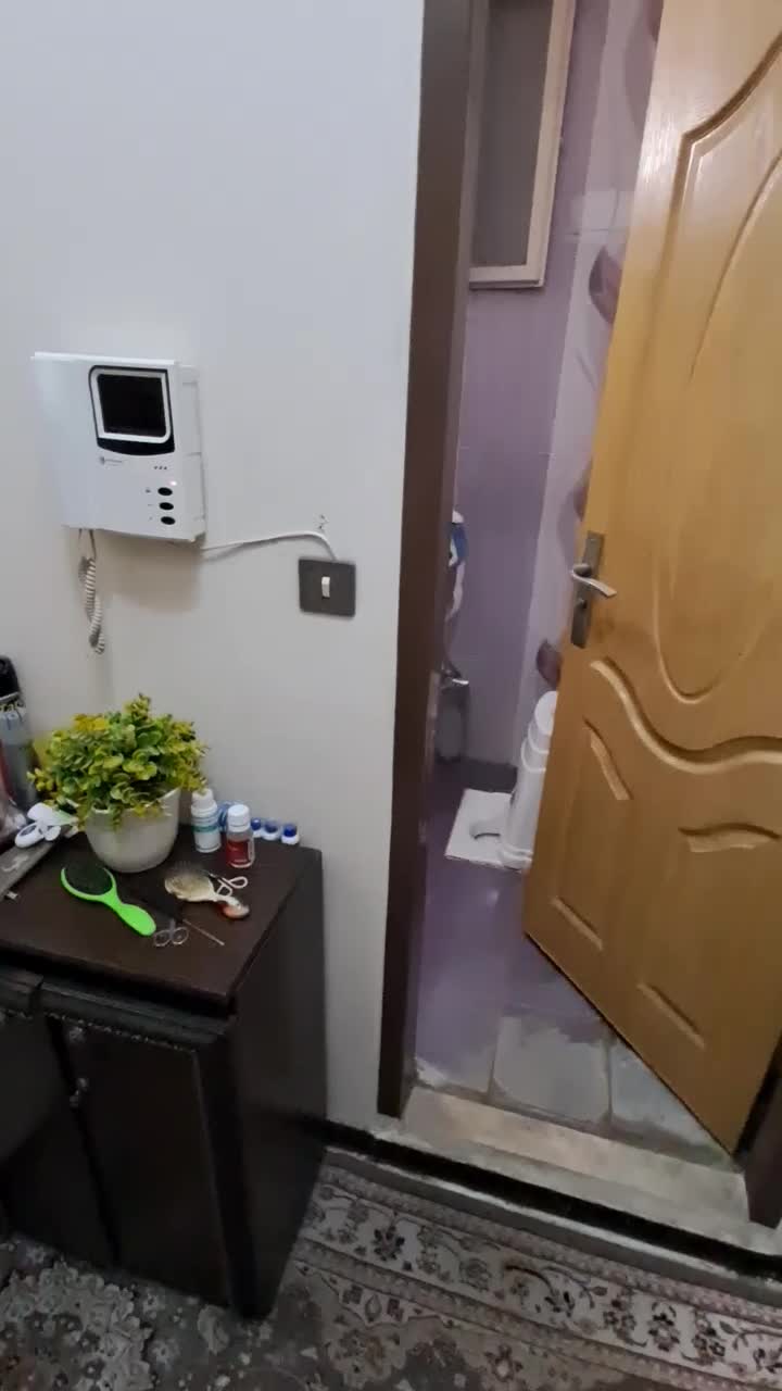 بلوارشهدا ۷۰ متر ۲ خواب طبقه اول  پارکینگ و انباری