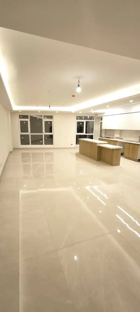 بهارشیراز شمالی_ 140 متر _ 3 خواب _ فول