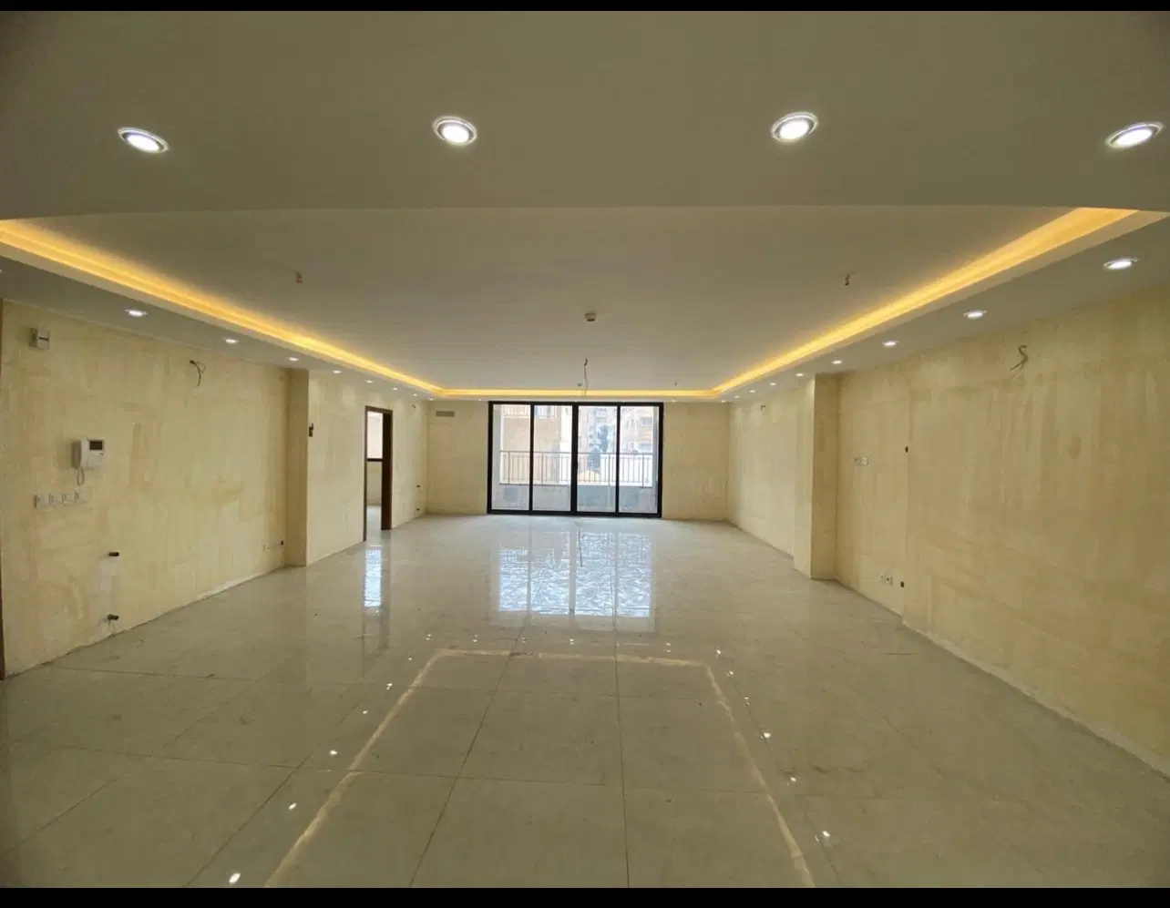 برازنده ۱۳۰ متر ۲خواب(جنوبی طبقه۵)