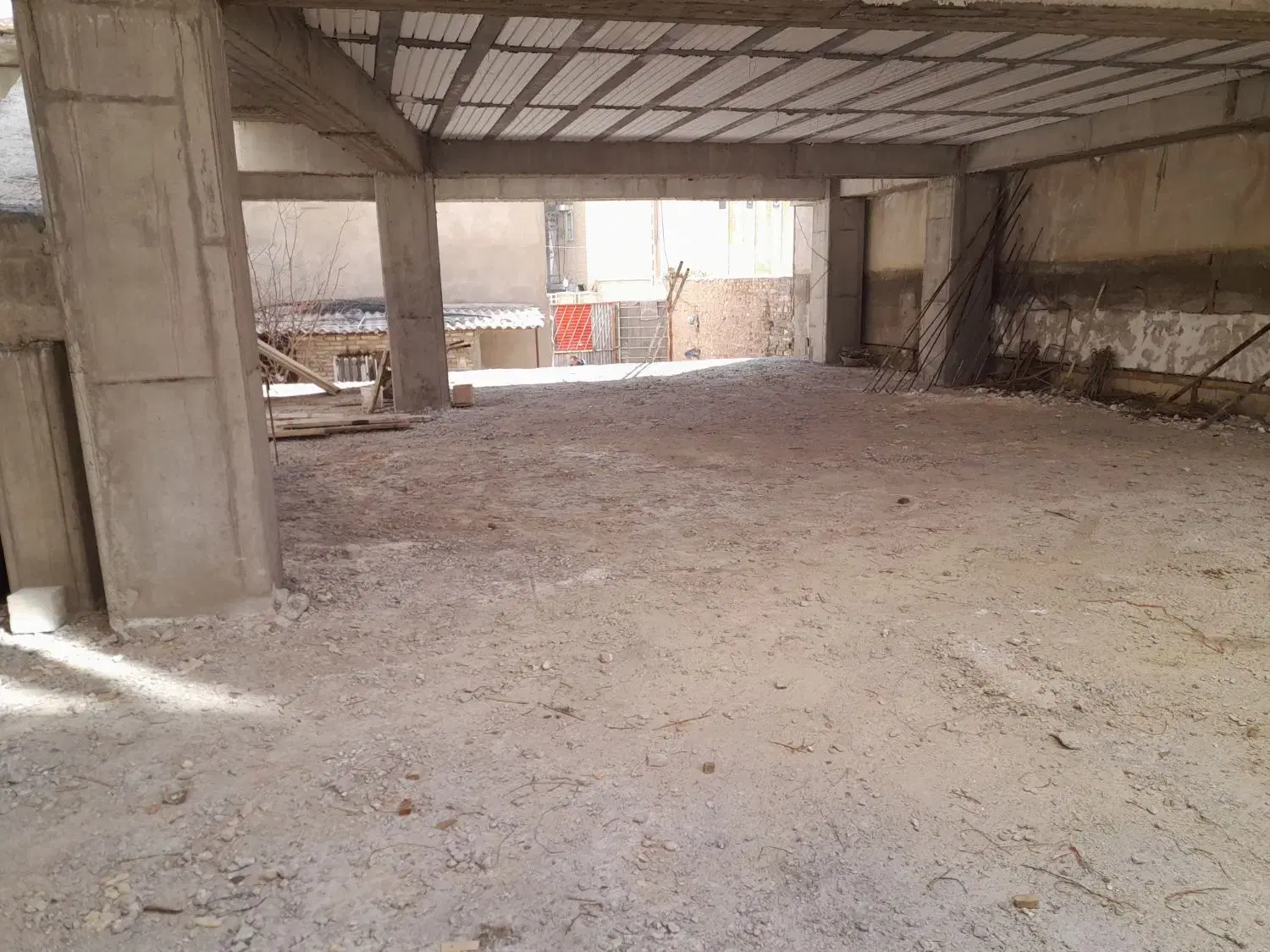 واحد ۱۶۰ متری شمس تبریزی  (سند شش دانگ )