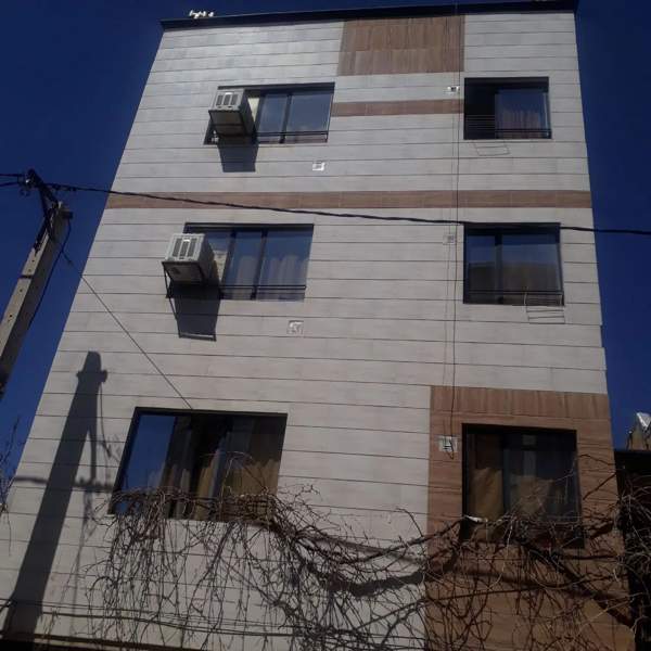 آپارتمان ۶۰ متری با پارکینگ و انباری