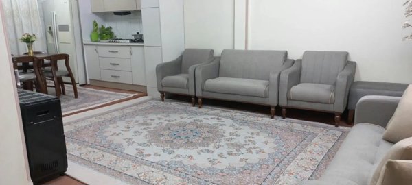 ۵۰متر طبقه دوم  بسیار شیک فوری اجاره داده میشود