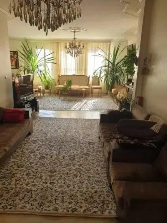۱۰۵ متر دوخوابه میدان سلماس خیابان شهریار