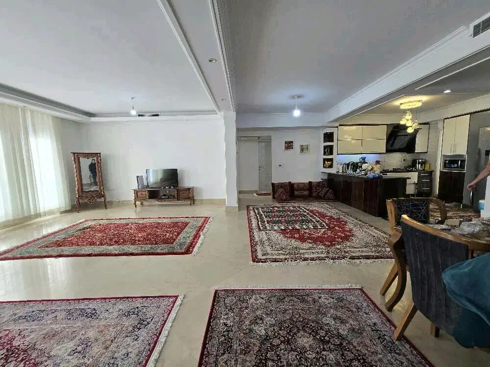 آپارتمان 147 متری 3 در شهرک غرب