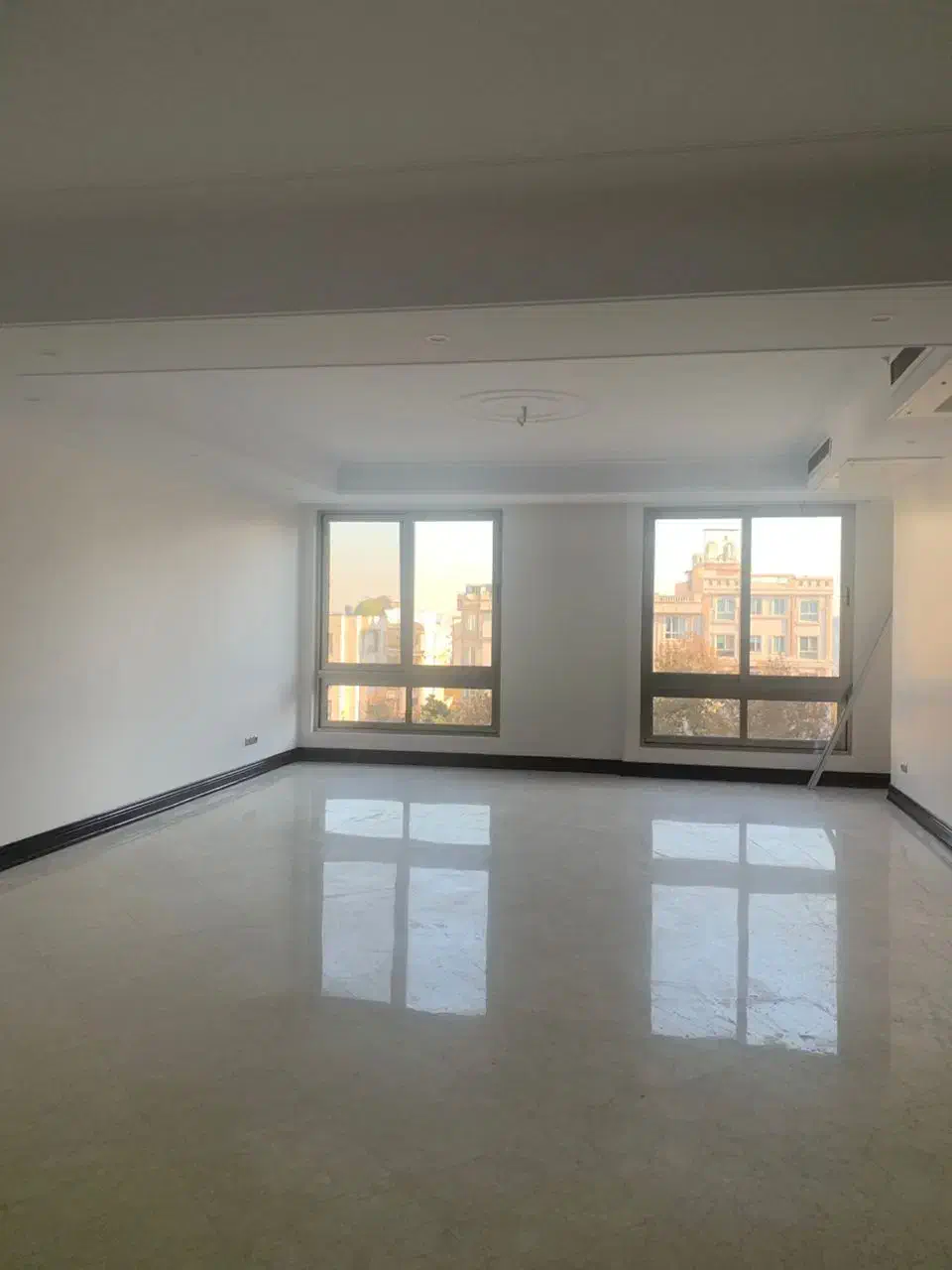زعفرانیه 100متر طاهری    (زردکوه نورگیر شیک)