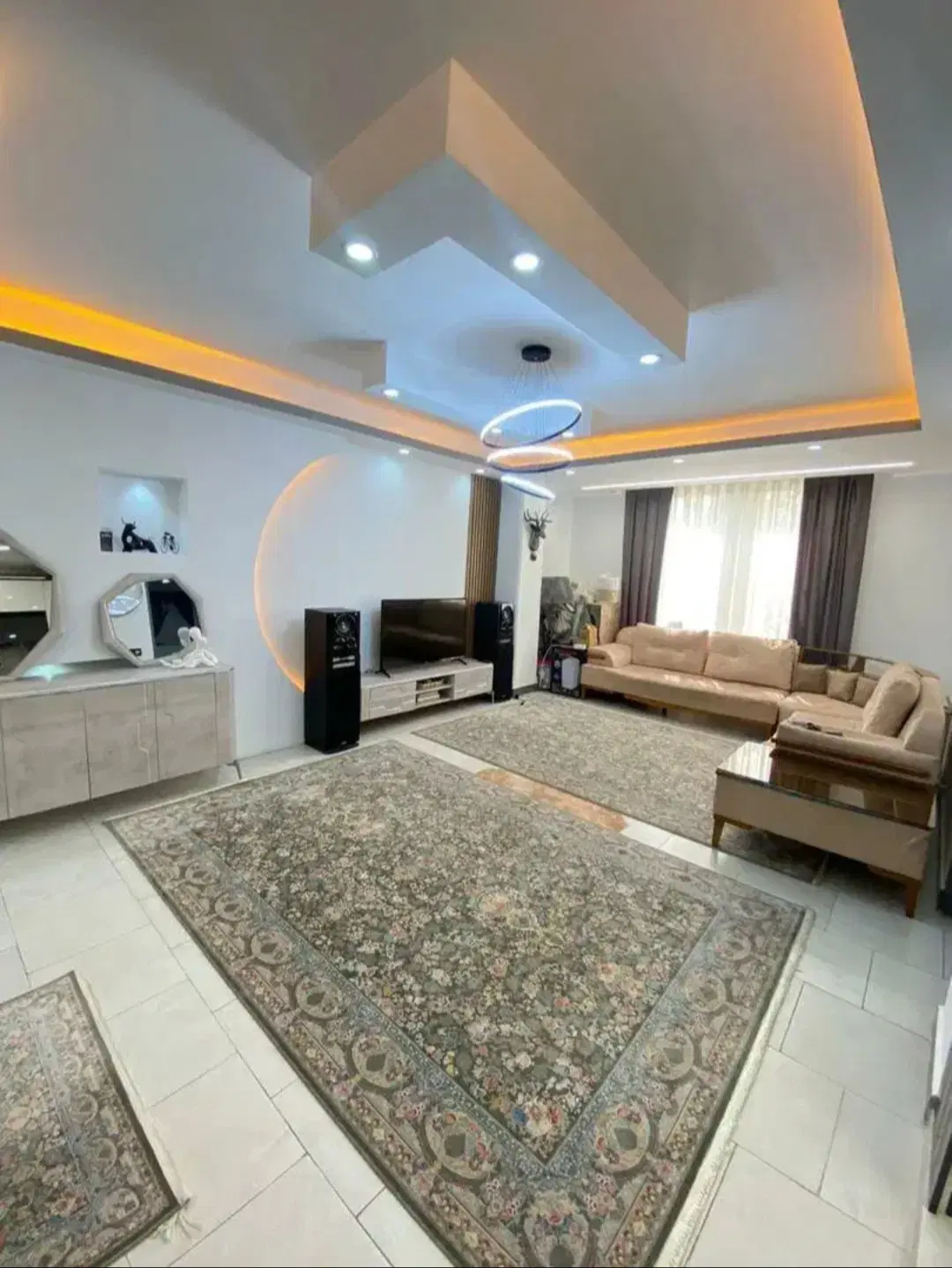 آپارتمان۶۳متری_فول امکانات_سالن پرده خور_باکس پونک