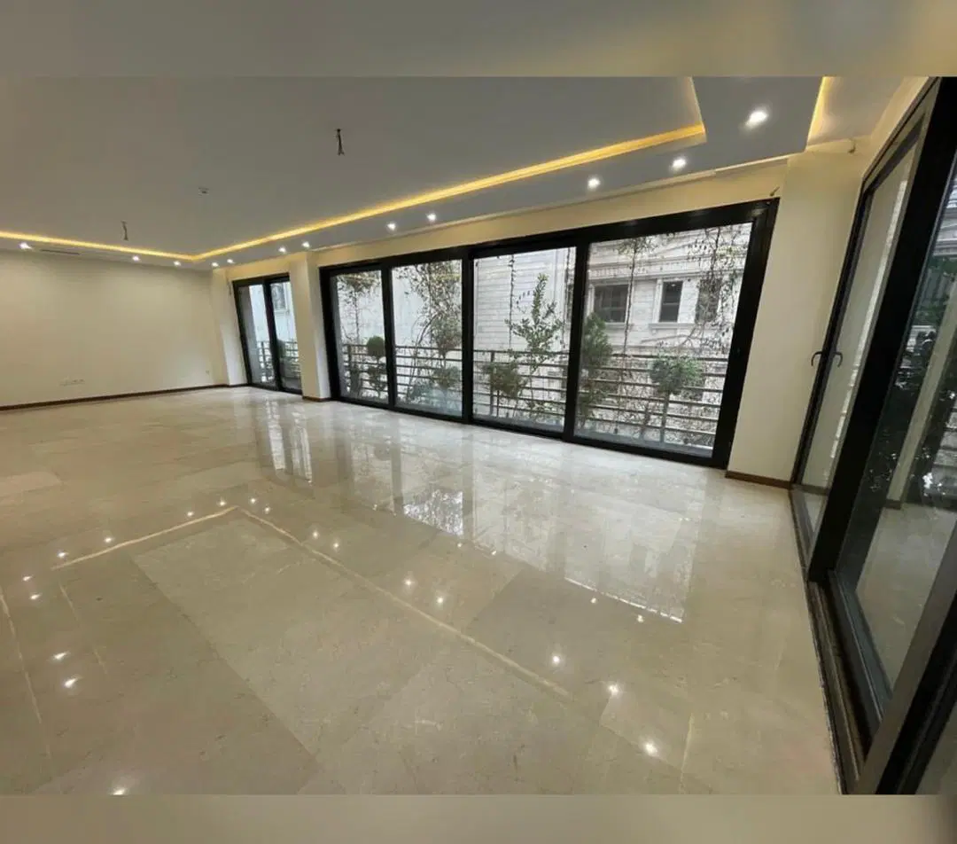 ۲۰۰متر آپارتمان تاپ لوکیشن زعفرانیه