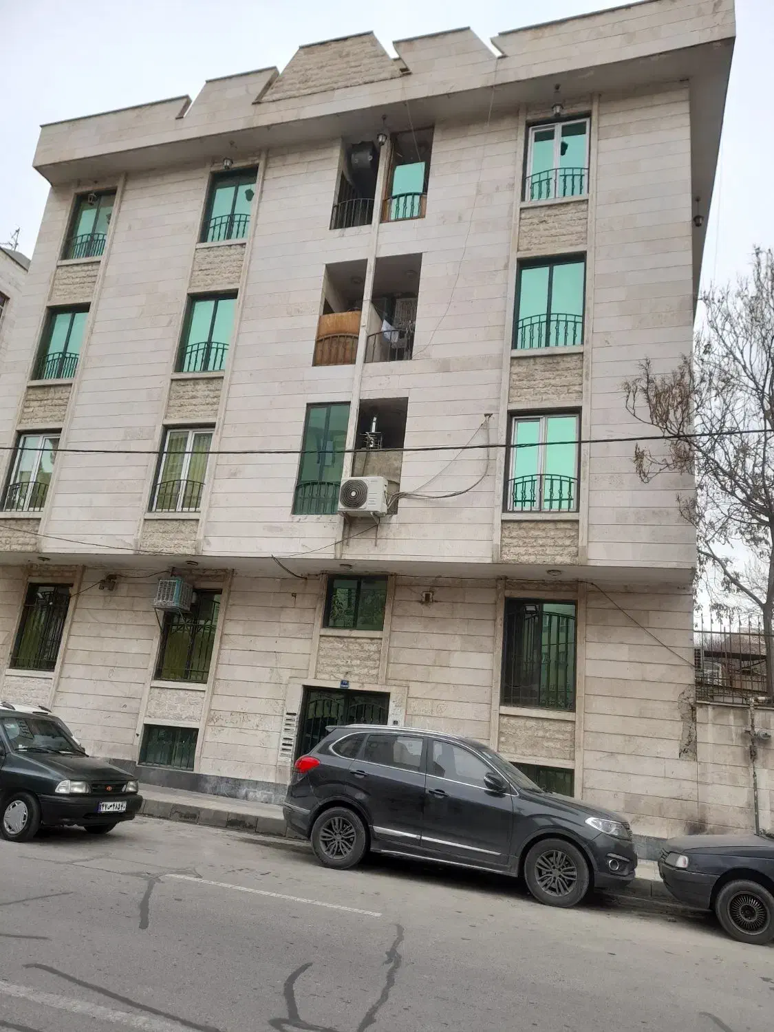 آپارتمان ۷۶متر با پارکینگ طبقه۴ بدون اسانسور