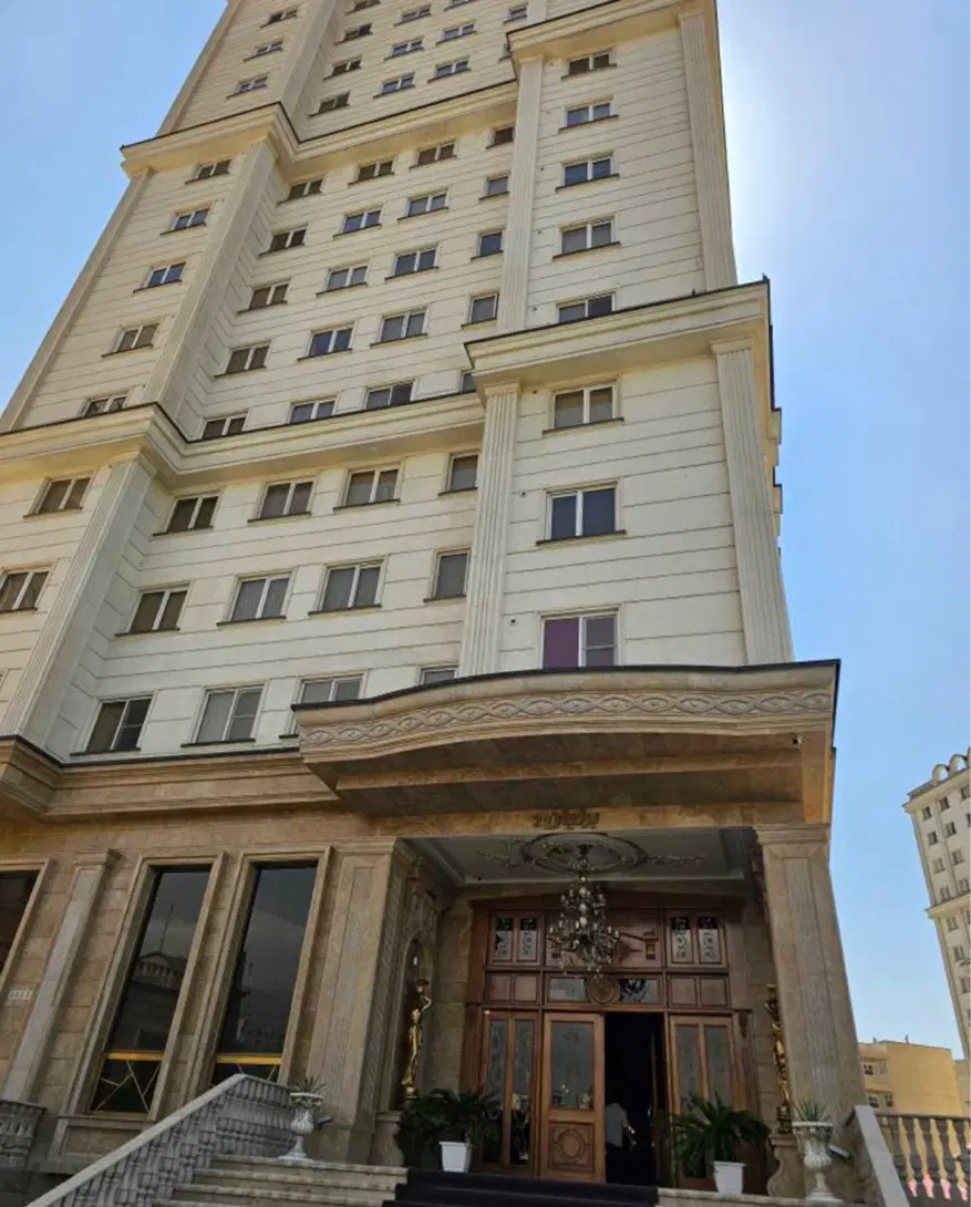 ۹۵ متر ۲ خ برج برلیان  فول مشاعات جنت اباد مرکزی