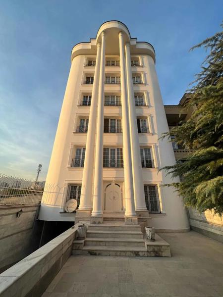 فروش خانه ۱۹۸ متری در شیخ بهایی شمالی