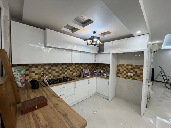 آپارتمان ۷۰ متری دو خوابه (فروشنده و به قیمت)