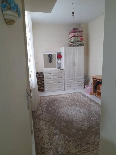 ۶۵ متر یک خواب ط دوم کنار گذر همت کن