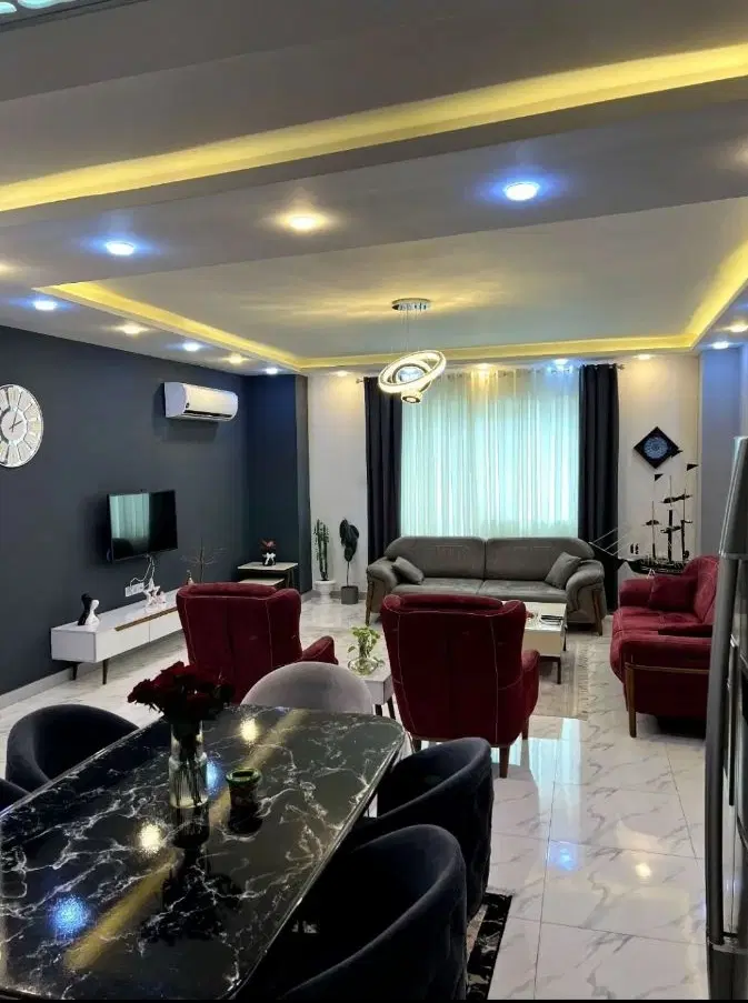 ۹۰ متر پارکینگ اختصاصی نزدیک بر تکواحدی