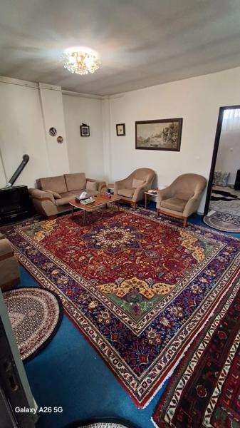 آپارتمان دو طبقه  قبل میدان وزیری