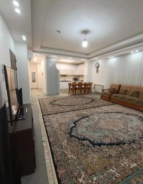 آپارتمان ۱۰۸ متر طبقه اول تک واحد