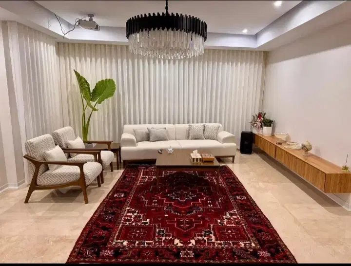 ۹۰ متر _ فول امکانات _ بدون ضعف