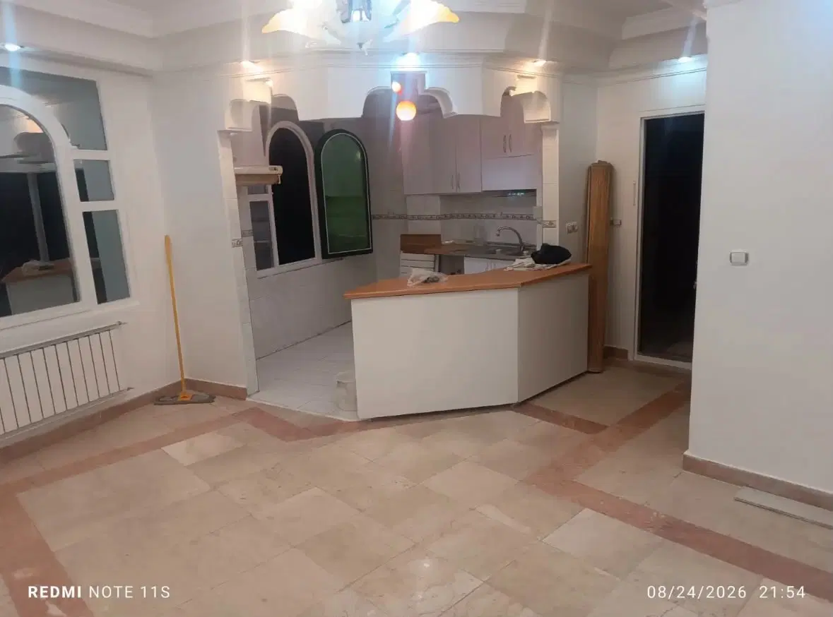 75 متری فول امکانات ویو ابدی در تاپ لوکیشن شهران