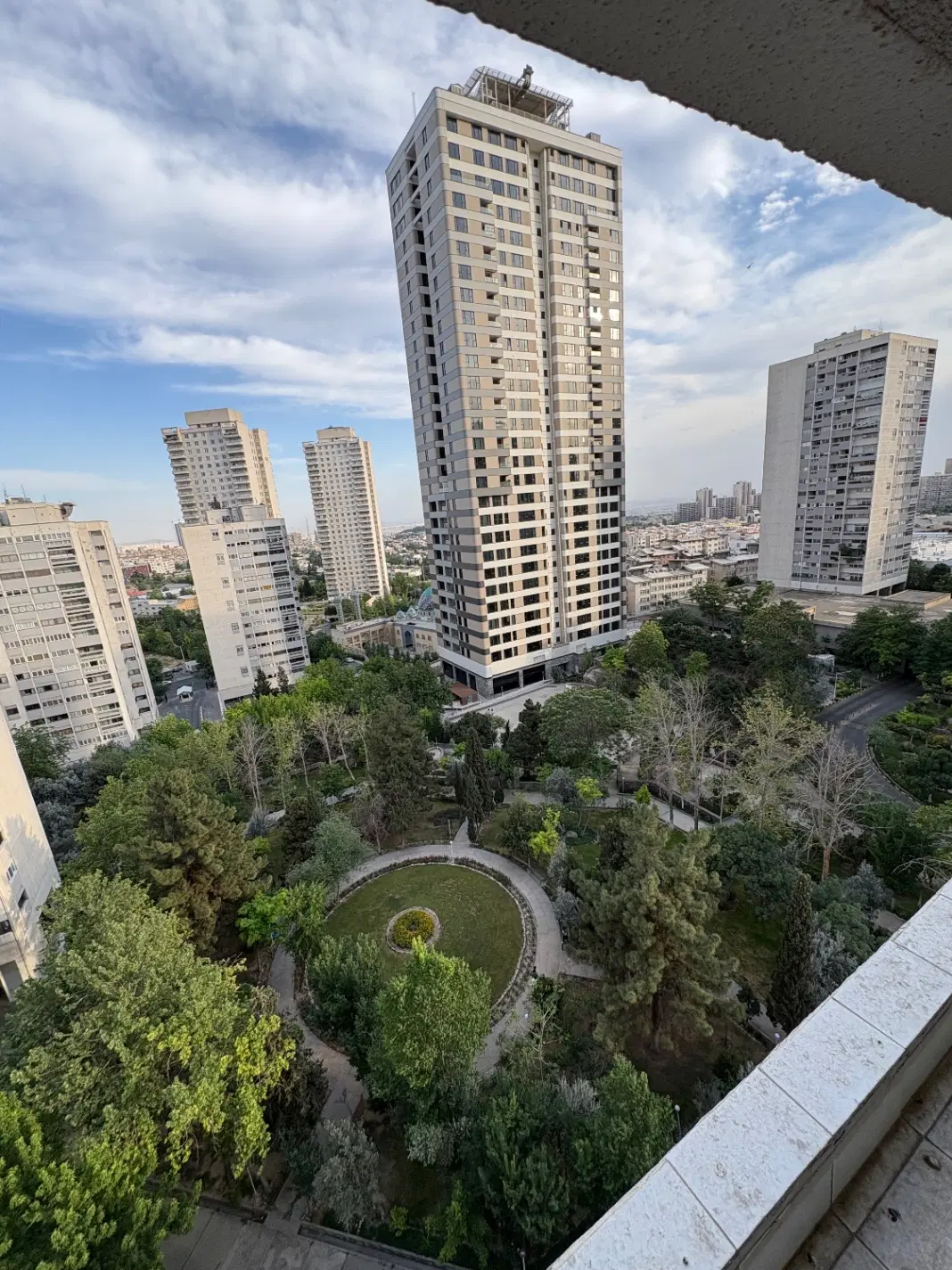 ۵۰۰ متر ۵ خواب برج هرمزان ویو بی نظیر