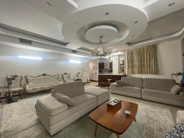 قیطریه ۱۰۶ متر دو خواب دو پارکینگ