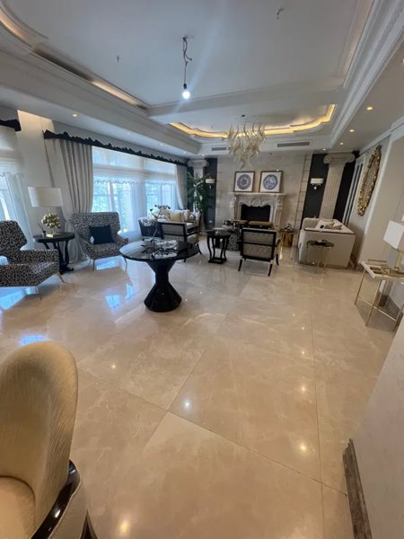 زعفرانیه _ ۲۷۰ متر _ یک انتخاب خاص