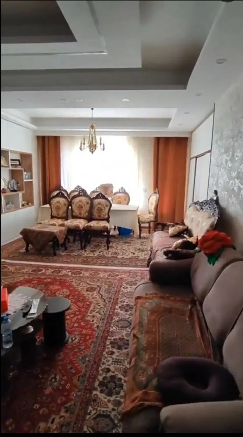 رهن و اجاره ۱۱۵ متری تاپ لوکیشن گلستان تخلیه فوری