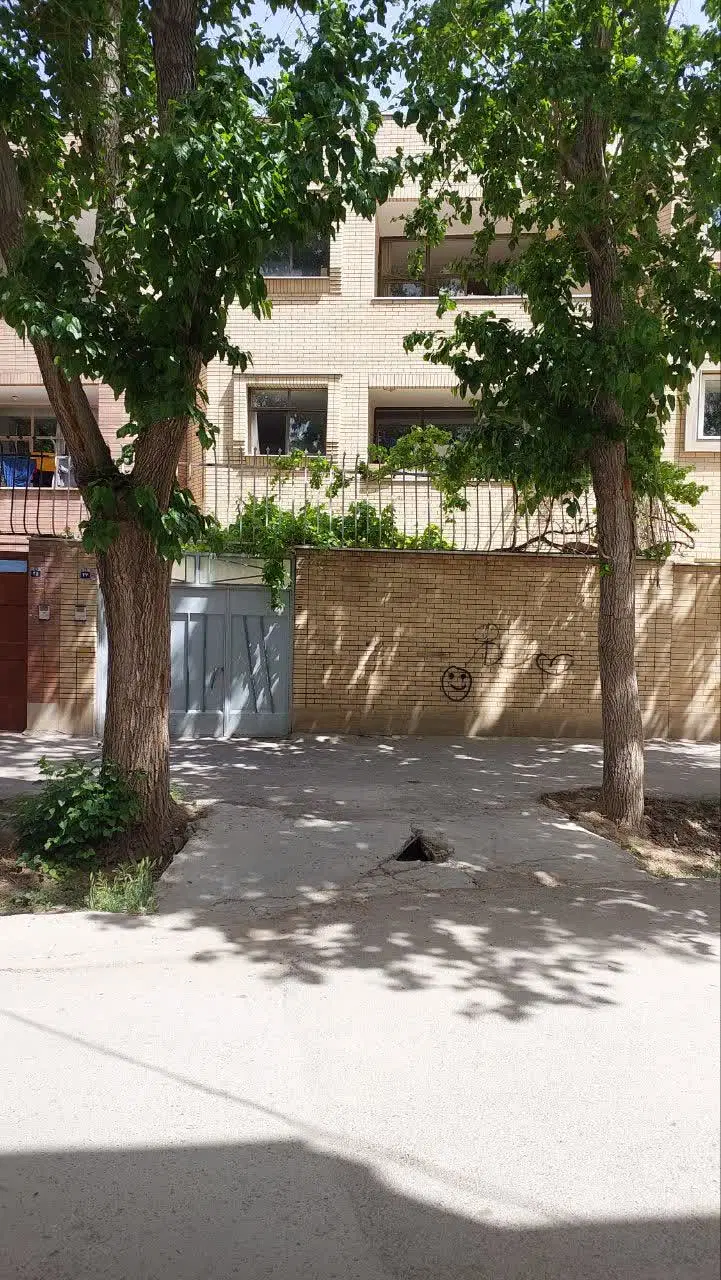 فروش 3 طبقه بلوار بعثت فوری