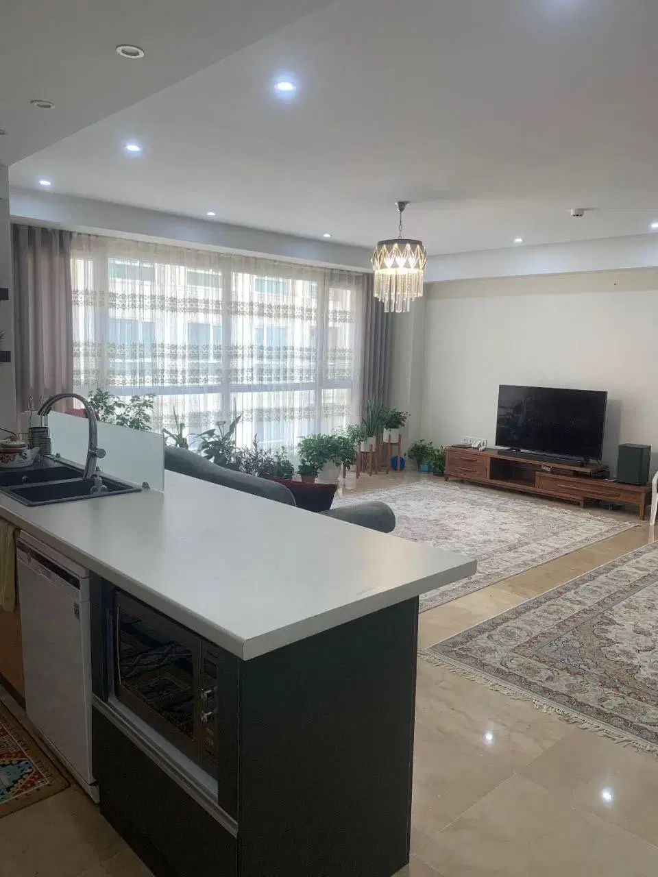 اجاره امیرآباد آزادگان  118متر‌ 2 خواب شخصی ساز