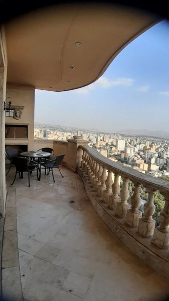 نیاوران(تاپ لوکیشن)۳۵۰متر سوپرلوکس با ویو ابدی