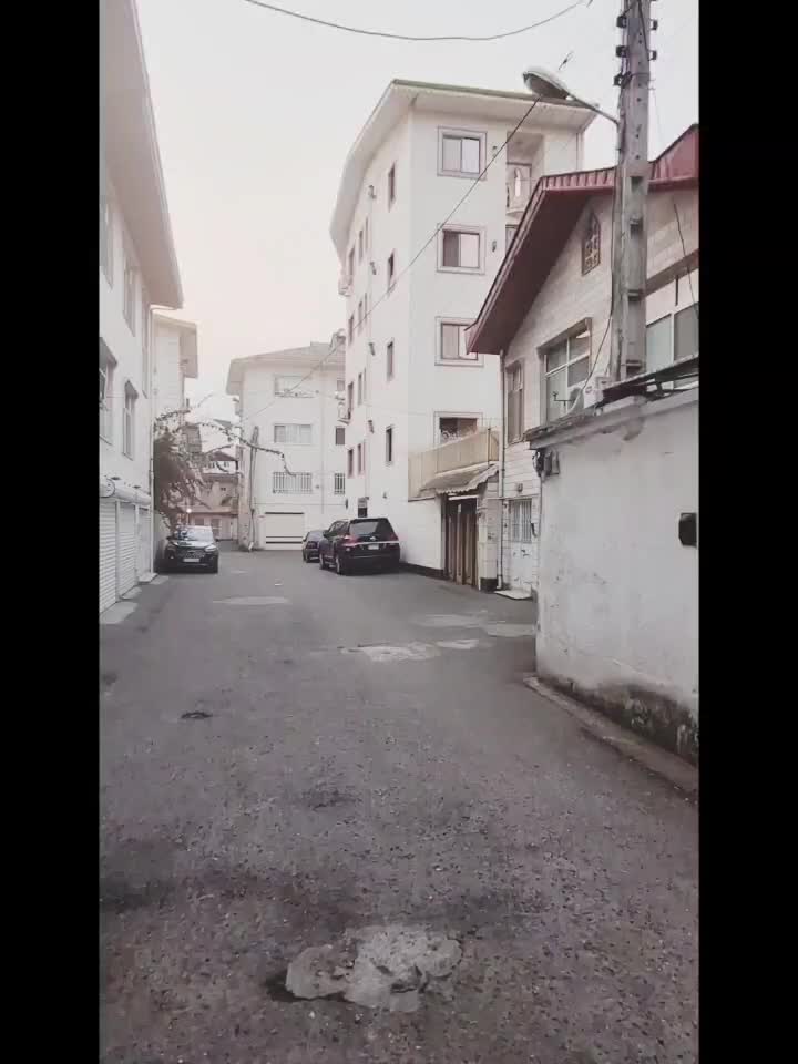 نزدیک پارک شهر_با ۹ تومن مالک ساختمان شخصی خودت شو