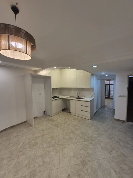 آپارتمان یک خوابه ۶۰ متری  a2     فول بازسازی