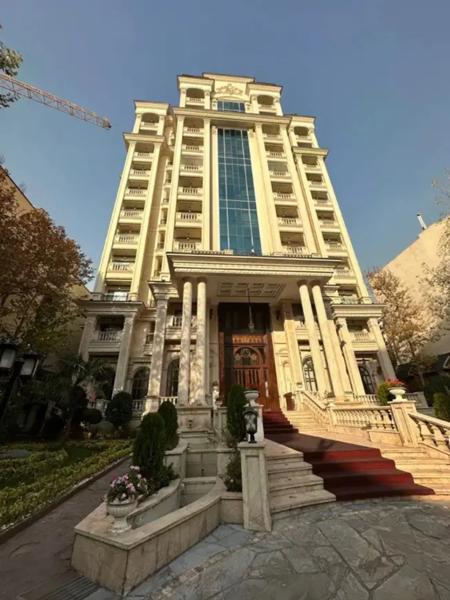 260 متر_ برج باغ مجلل صاحبقرانیه _ فرصت خاص