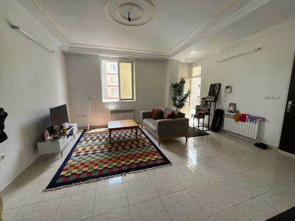 آپارتمان در شهرک صادقیه
