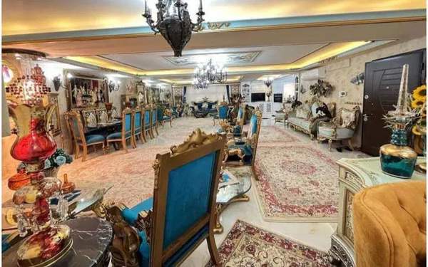 ۱۳۴متری۳خوابه(پارکینگ باکس +پارکینگ مهمان)چسب مترو