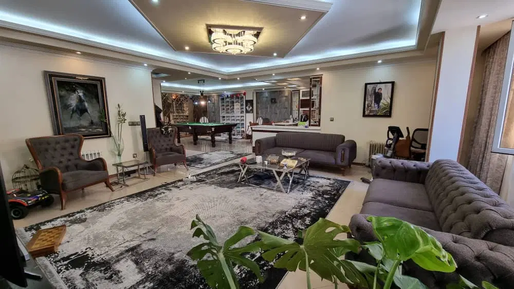 ۱۶۰متر_ سه خواب_ تکواحدی_ ۲پارکینگ سندی