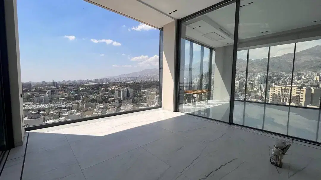 زعفرانیه ۲۰۵ متر طراحی مدرن ، نوساز ، مشاعات خاص
