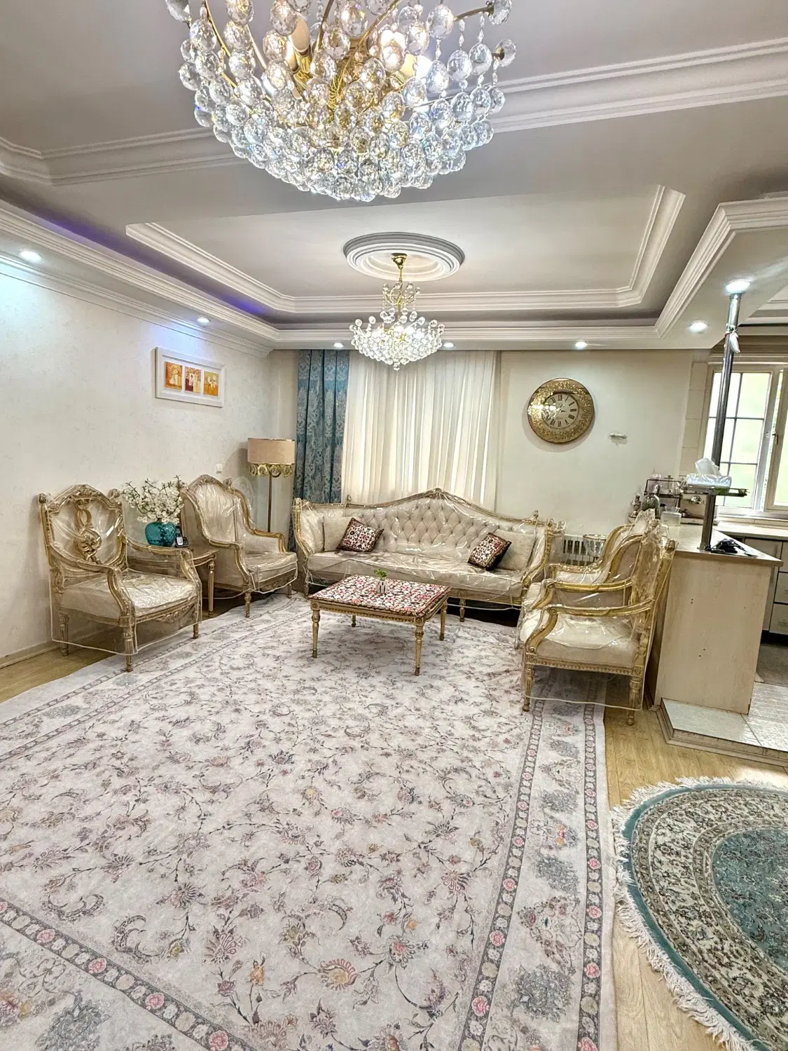 70 متر جنت مرکز _کاسبی