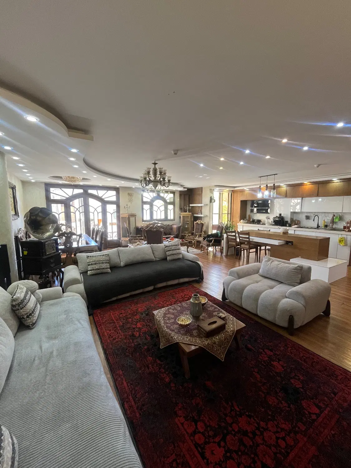 تاپ لوکیشن مهرآباد ۱۷۰ متر ۳خوابه ویو پارک مهرآباد