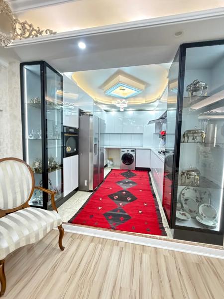 میدان نارنج   ویو‌پارک  قشقایی تکواحدی   شریعت